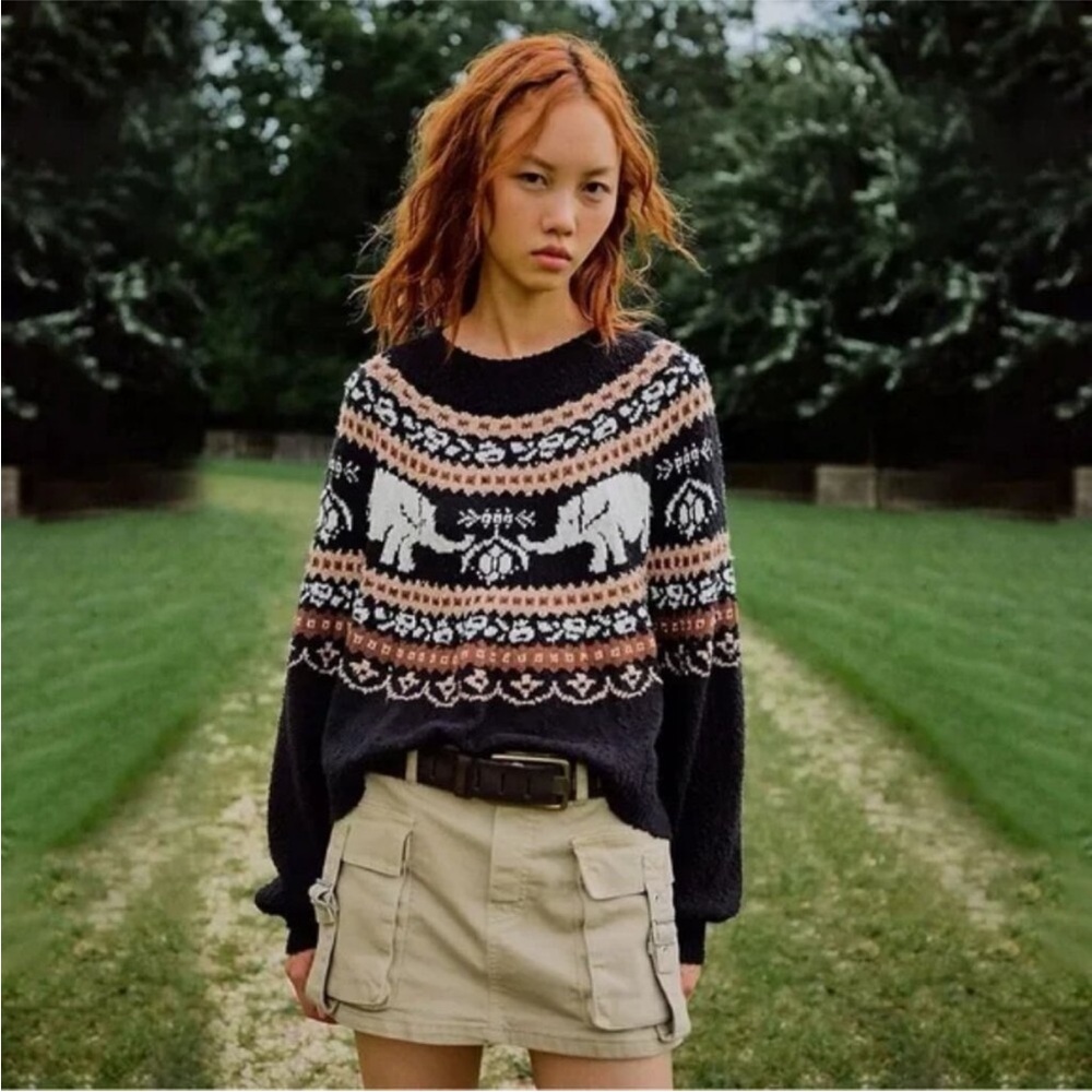 FREE PEOPLE Nellie Fair Isle Elephant Sweater size Medium - Picture 1 of 11